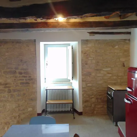 Apartment Se051 - Palazzo D'arcevia, Accogliente Trilocale Ristrutturato *