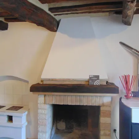 Se051 - Palazzo D'arcevia, Accogliente Trilocale Ristrutturato *