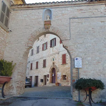 Apartment Se051 - Palazzo D'arcevia, Accogliente Trilocale Ristrutturato *